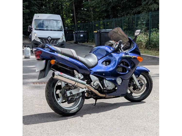 SUZUKI GSX 750 F